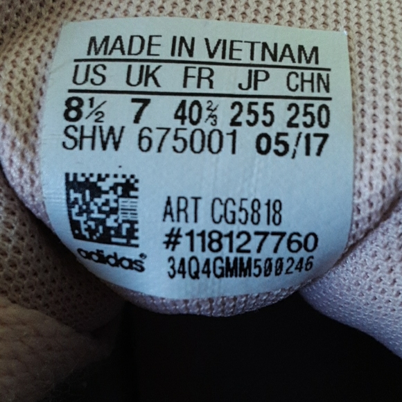 Classic Adidas Lace-up Sneakers - Picture 8 of 8